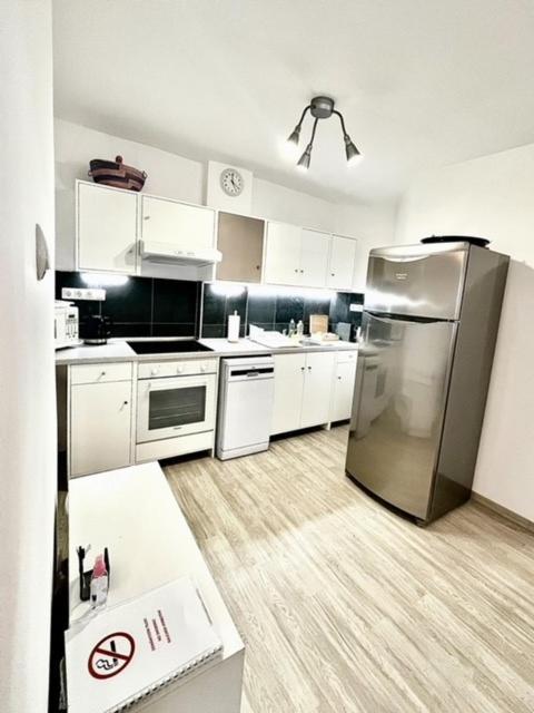 Csevi Apartmanhaz Mezokovesd ภายนอก รูปภาพ
