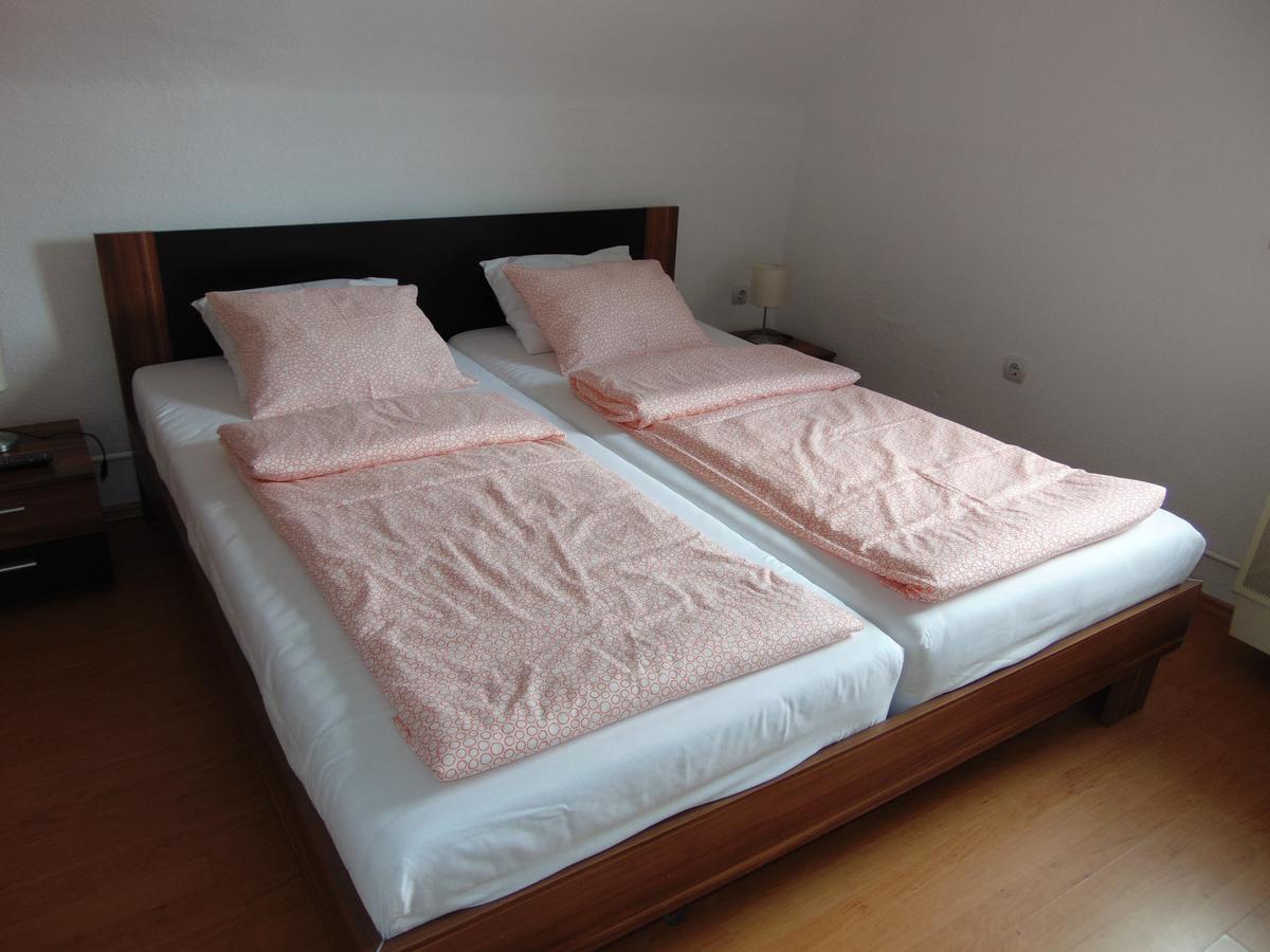 Csevi Apartmanhaz Mezokovesd ภายนอก รูปภาพ